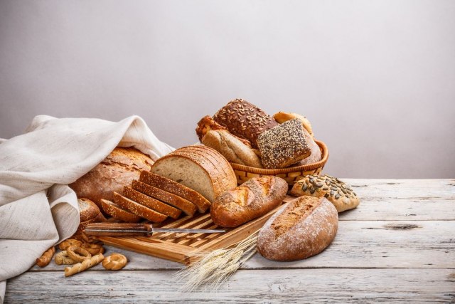 Devet načina da krišku hleba pretvorite u večeru